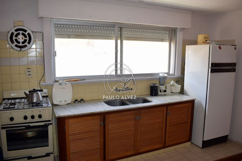 Mueble bajo mesada