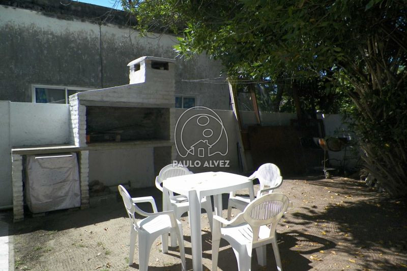 Patio con parrillero