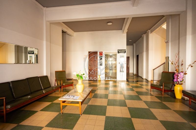 Acceso hall