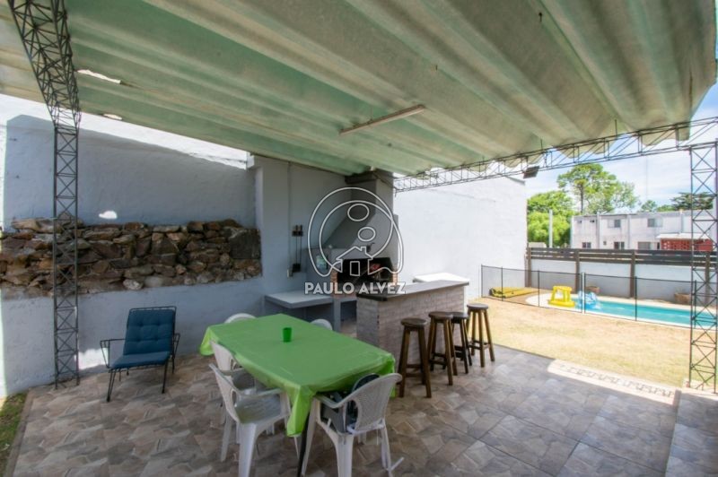 Barbacoa techada