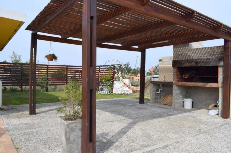 Parrillero con pérgola