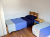 Dormitorio con aire acondicionado