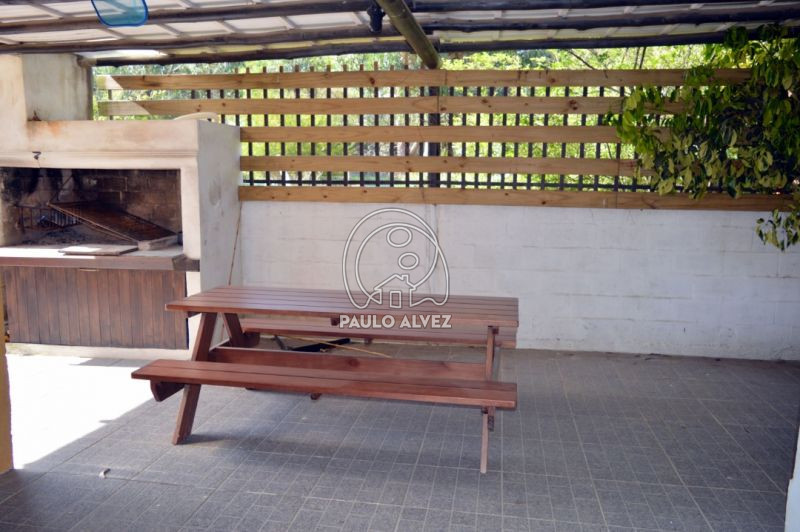Parrillero con pérgola