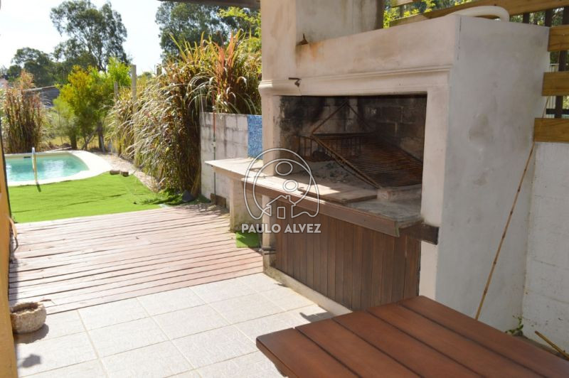 Parrillero con pérgola