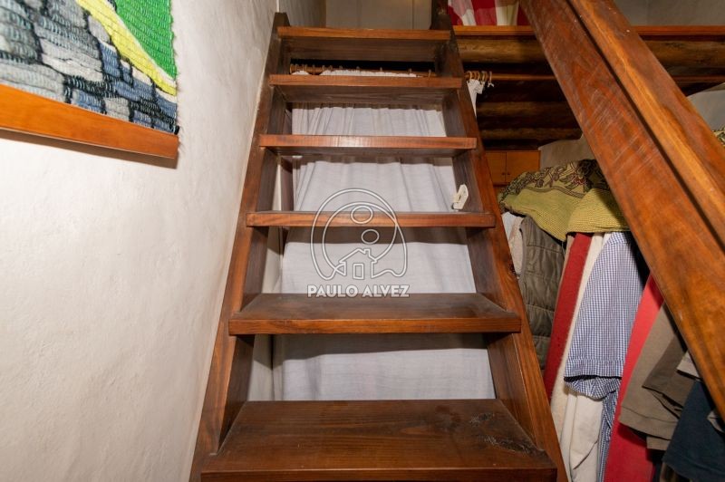 Acceso por escalera