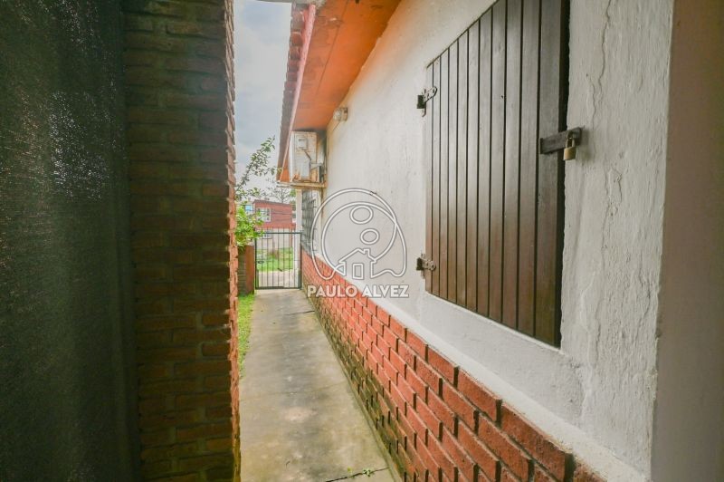 Acceso al jardín 