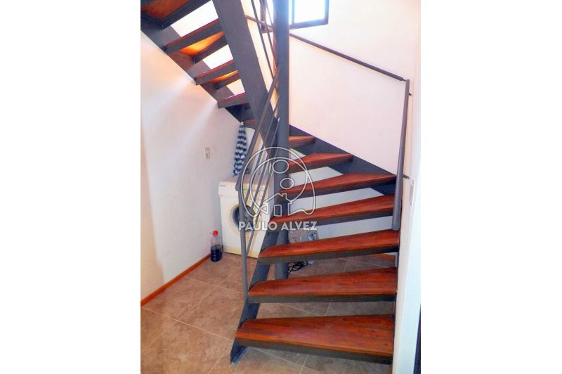 Acceso planta alta 