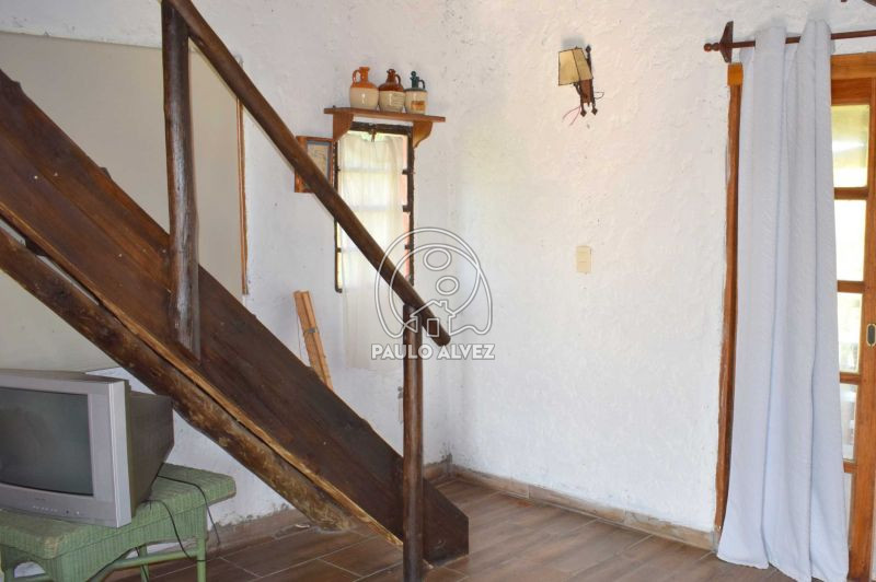 Escalera con pasamanos