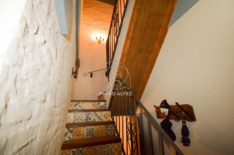 Escalera a segundo piso 